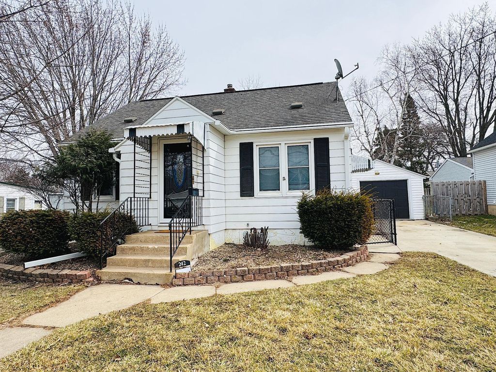 242 15th Avenue SE, Rochester, MN 55904