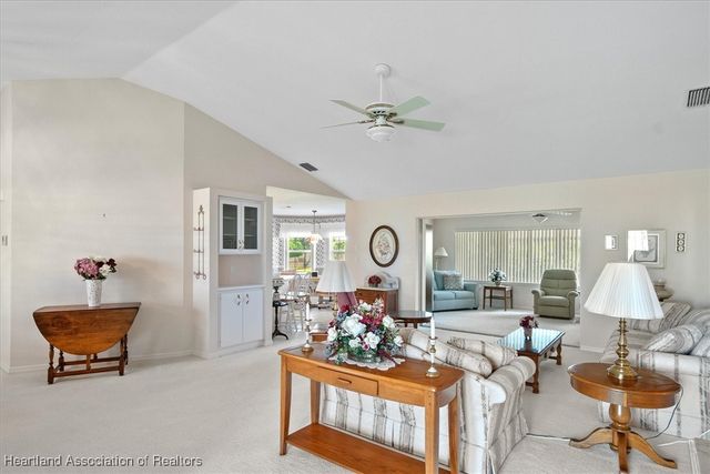 1 Acacia Court N, Lake Placid, FL 33852