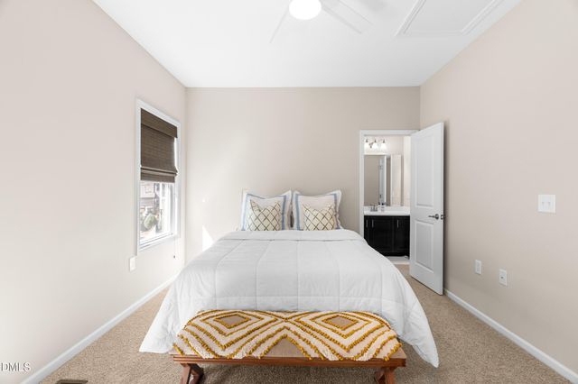 1852 Hammocks Beach Trail, Apex, NC 27502