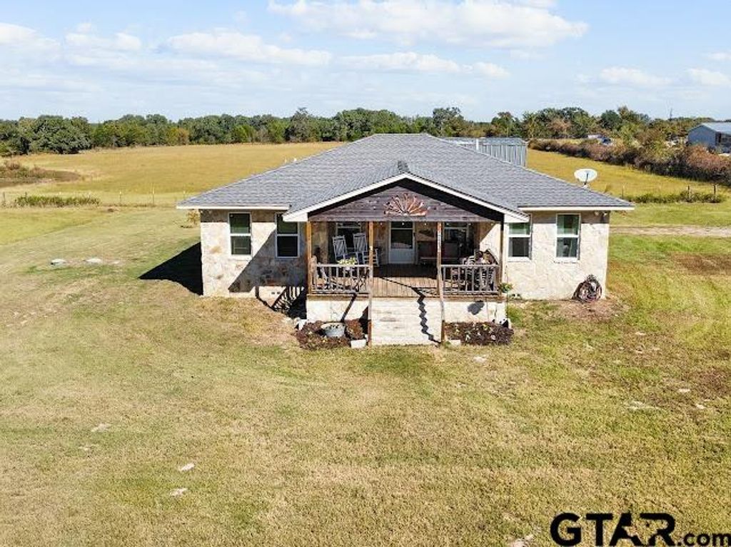 17215 Tarlton Road, Mabank, TX 75147