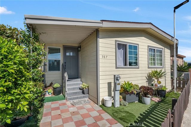 307 Duchess, Santa Ana, CA 92704