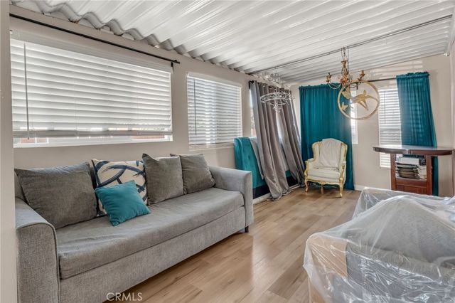 307 Duchess, Santa Ana, CA 92704