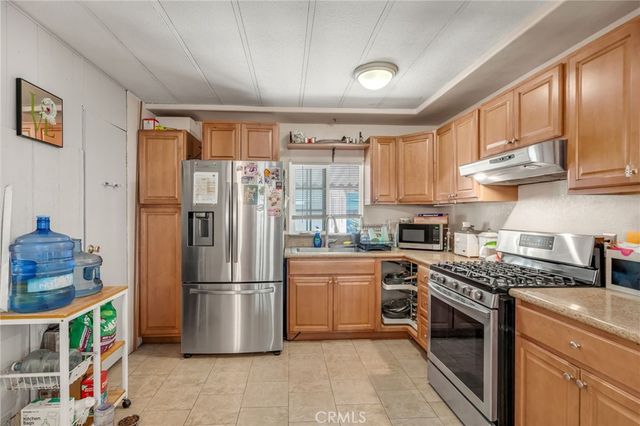 307 Duchess, Santa Ana, CA 92704