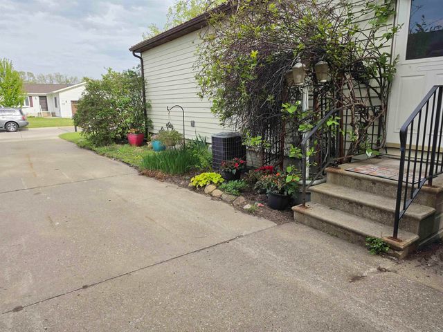 141 Heather Avenue, Evansdale, IA 50707