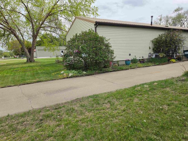141 Heather Avenue, Evansdale, IA 50707