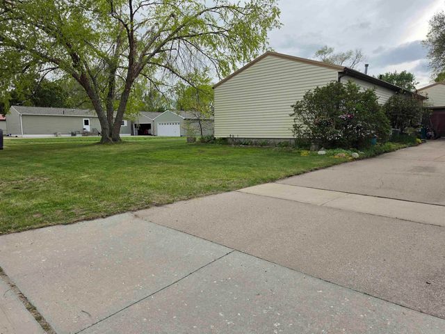 141 Heather Avenue, Evansdale, IA 50707