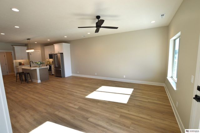 5001 Donnette Drive, Lincoln, NE 68514