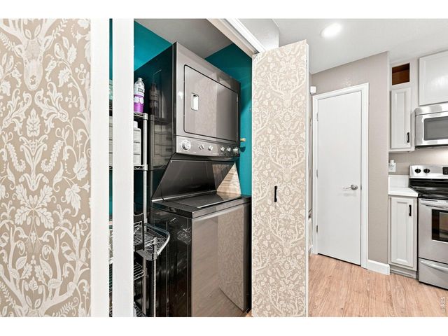1684 Oak Creek Dr, Loveland, CO 80538