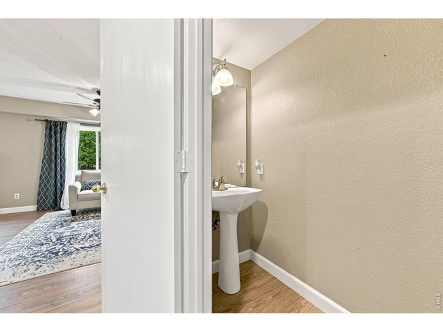 1684 Oak Creek Dr, Loveland, CO 80538