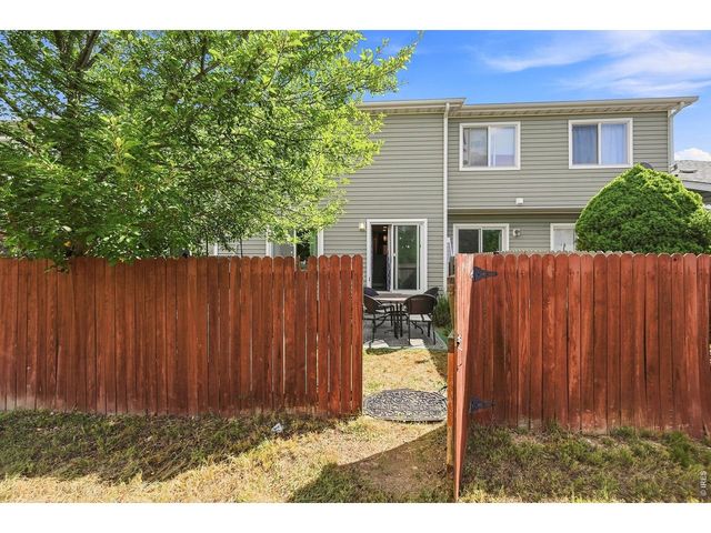 1684 Oak Creek Dr, Loveland, CO 80538