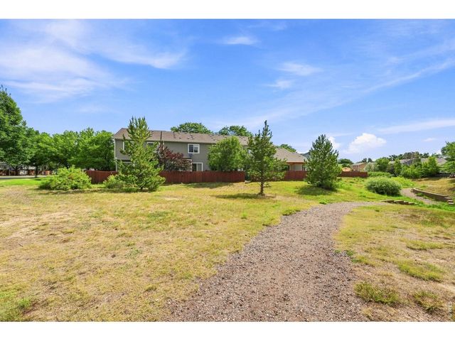 1684 Oak Creek Dr, Loveland, CO 80538