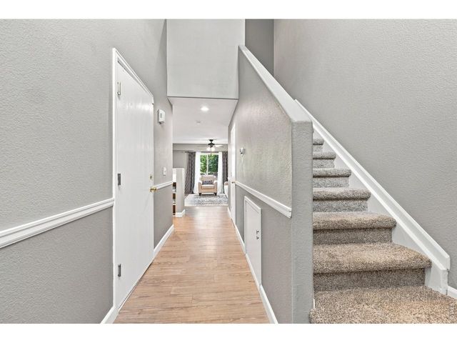 1684 Oak Creek Dr, Loveland, CO 80538