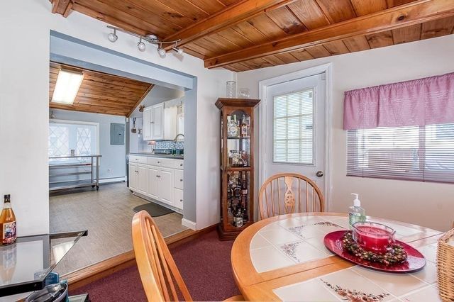 26 Washington Dr, Wareham, MA 02571