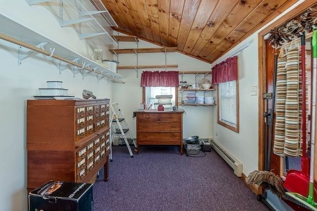 26 Washington Dr, Wareham, MA 02571