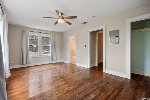 1532 W Huisache Ave, San Antonio, TX 78201