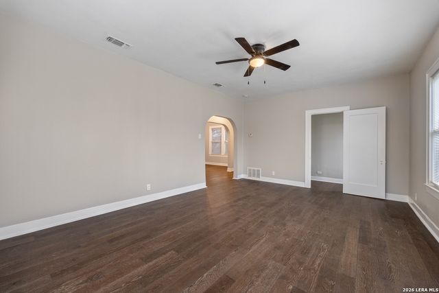 1532 W Huisache Ave, San Antonio, TX 78201