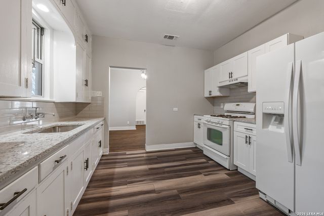 1532 W Huisache Ave, San Antonio, TX 78201