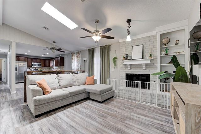 957 W Tesio Way, Mustang, OK 73064