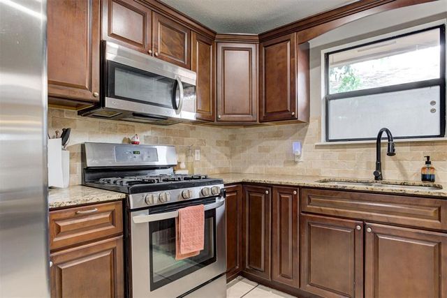 957 W Tesio Way, Mustang, OK 73064