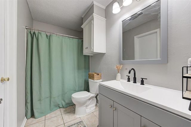 957 W Tesio Way, Mustang, OK 73064