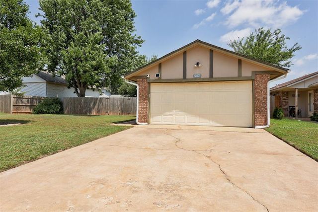 957 W Tesio Way, Mustang, OK 73064
