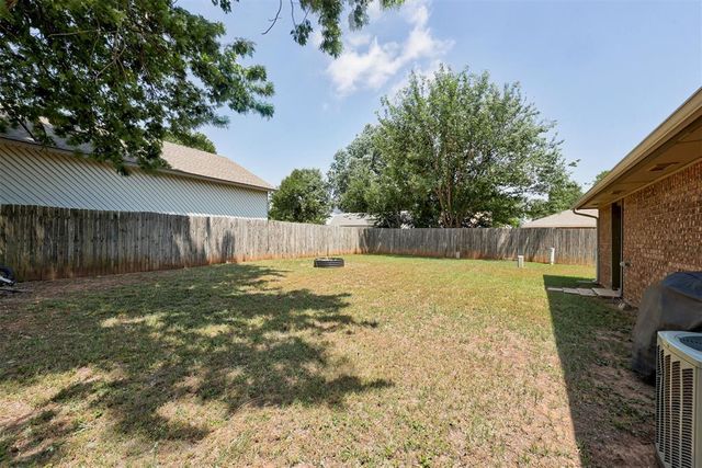957 W Tesio Way, Mustang, OK 73064