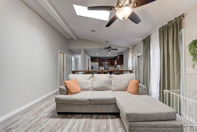 957 W Tesio Way, Mustang, OK 73064