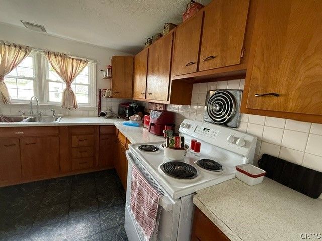 3835 Prospect Street, Vernon, NY 13421