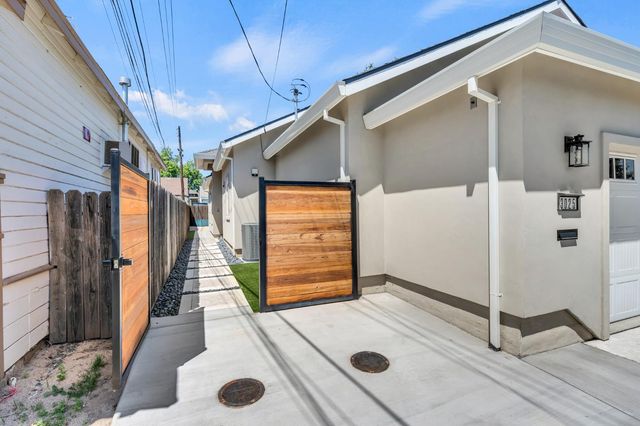 3025 7th Ave, Sacramento, CA 95817