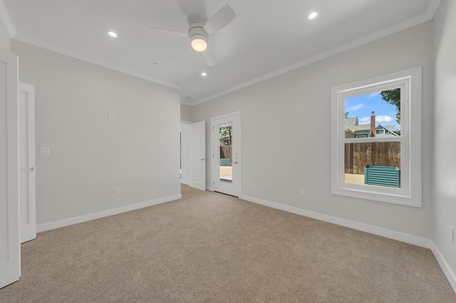 3025 7th Ave, Sacramento, CA 95817