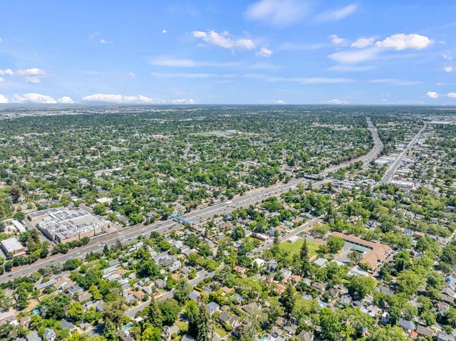 3025 7th Ave, Sacramento, CA 95817
