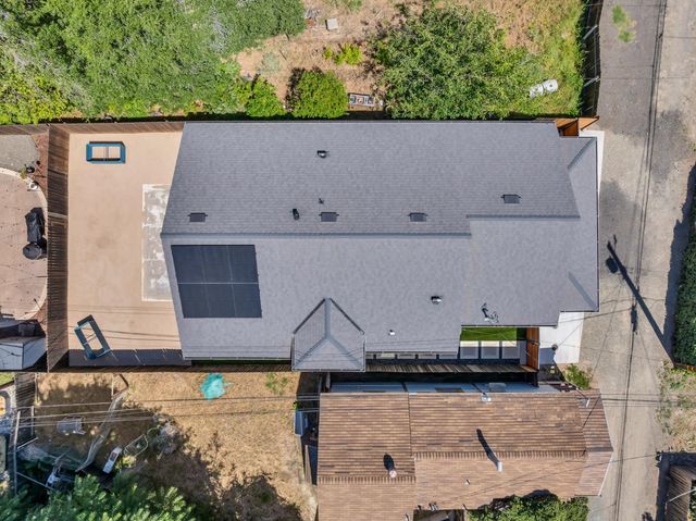 3025 7th Ave, Sacramento, CA 95817