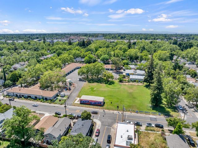 3025 7th Ave, Sacramento, CA 95817