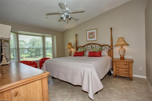 8083 Queen Palm LN 425, Fort Myers, FL 33966