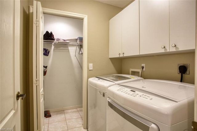 8083 Queen Palm LN 425, Fort Myers, FL 33966