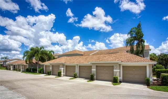 8083 Queen Palm LN 425, Fort Myers, FL 33966