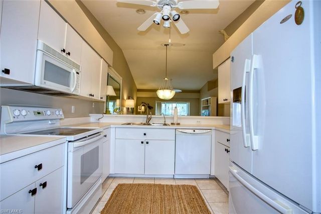 8083 Queen Palm LN 425, Fort Myers, FL 33966