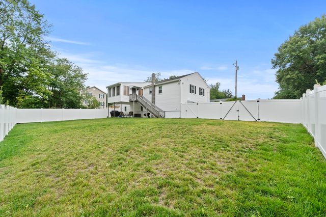 56 Sycamore Rd, Methuen, MA 01844