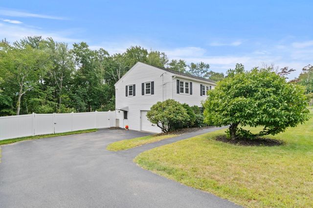 56 Sycamore Rd, Methuen, MA 01844