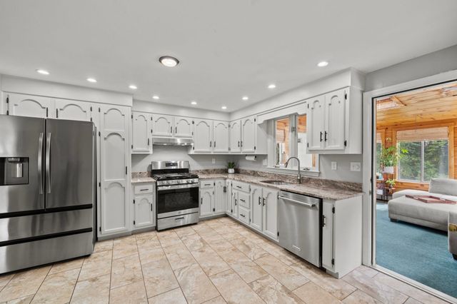 56 Sycamore Rd, Methuen, MA 01844