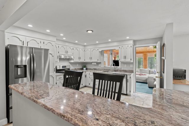 56 Sycamore Rd, Methuen, MA 01844