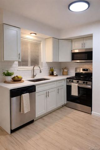 2161 Decker Road 24, Walled Lake, MI 48390