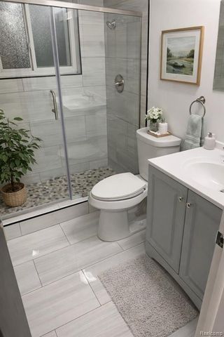 2161 Decker Road 24, Walled Lake, MI 48390