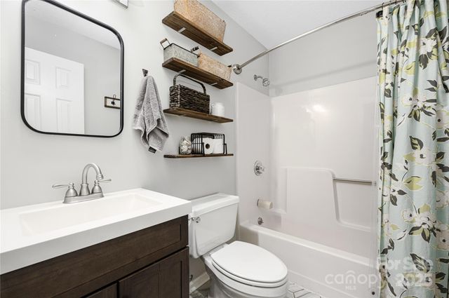 117 Clodfelter Road, Mooresville, NC 28115