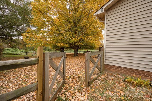 117 Clodfelter Road, Mooresville, NC 28115