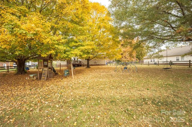 117 Clodfelter Road, Mooresville, NC 28115