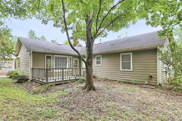 3104 Merryweather Road, Greensboro, NC 27407