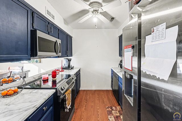 5731 SW 22nd Ter Apt 4, Topeka, KS 66614