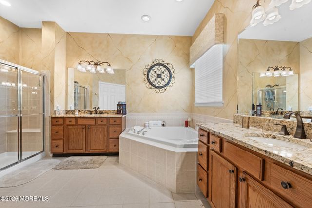 54 Portchester Drive, Jackson, NJ 08527