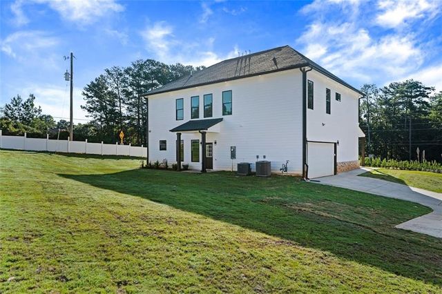 1515 Grayson Parkway, Grayson, GA 30017
